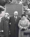 Gertha Reany, Farquhar Oliver, and Lilly Bailey unveiling historical plaque