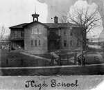 Première école secondaire à Hawkesbury. - First High School in Hawkesbury.