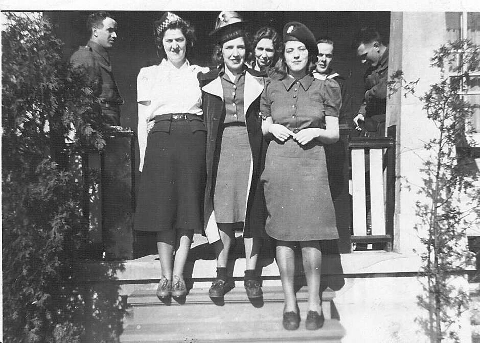 Laura Nadine Hunziger, Thelma Earnshaw, & Marian Kathleen Kosowan, in 1940. Courtesy the Rosseau Historical Society.