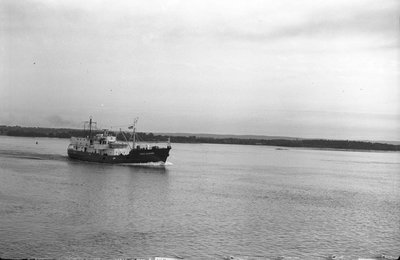 PORTE DAUPHINE HMCS YMG 186 (1952)