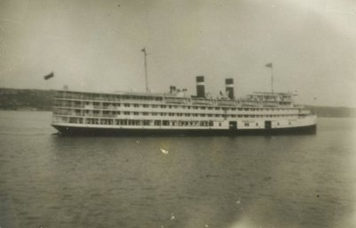 QUEBEC (1928, Passenger Steamer)