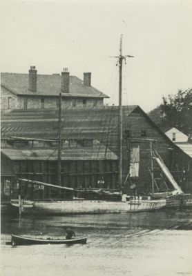 LILLIE D. (1902, Scow Sloop)