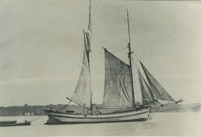 KEEPSAKE (1880, Scow Schooner)