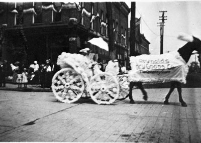 Reynold's Dry Goods Company Parade Float