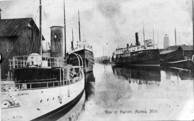 Yacht WINYAH in the Thunder Bay River