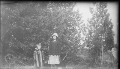 Middle Island: Esther Hartlep and Friend