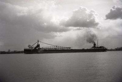 W.K. BIXBY (1906, Bulk Freighter)