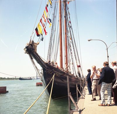 BLUENOSE II (1963, Yacht)