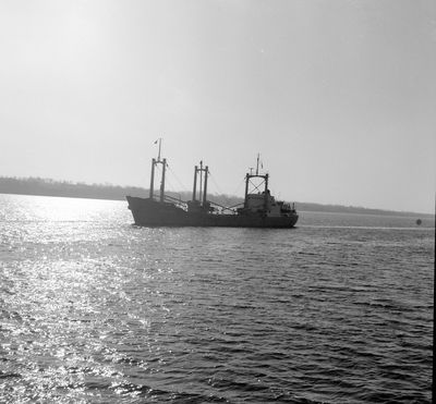 CORAL BAY (Ocean Freighter)