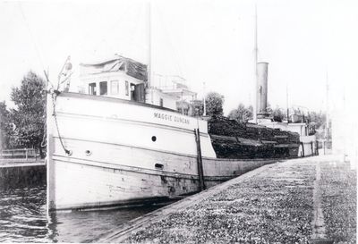 MAGGIE DUNCAN (1890, Steambarge)