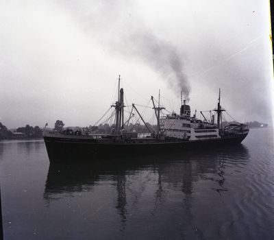 EMPIRE GALA (1945, Ocean Freighter)