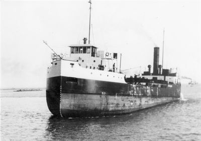 RALPH GILCHRIST (1929, Bulk Freighter)