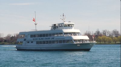 ISLAND QUEEN V (1975, Ferry)