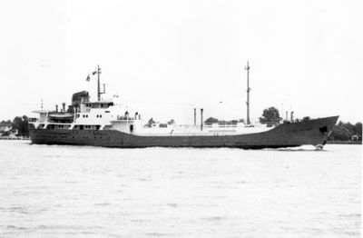 LISBET THOLSTRUP (1963, Tank Vessel)