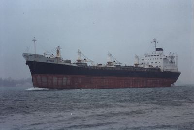 LONDON BARON (1977, Package Freighter)