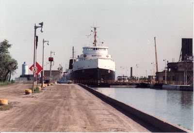 MANTADOC (1966, Bulk Freighter)