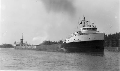 MURRAY BAY (1960, Bulk Freighter)