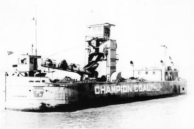 PITTSBURGH (1911, Bulk Freighter)