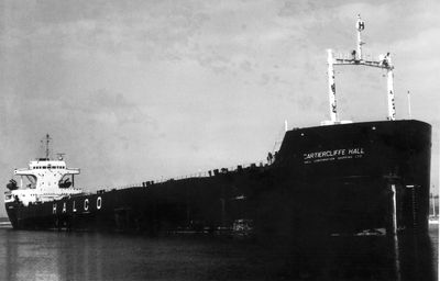 RUHR ORE (1959, Bulk Freighter)