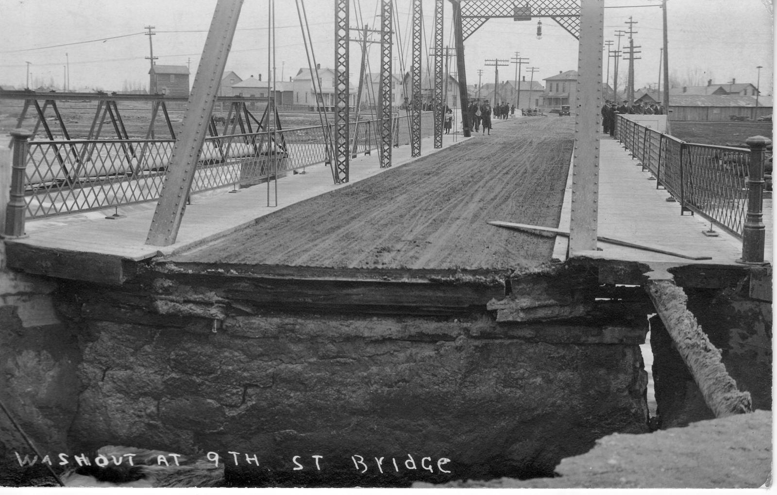 261 Washout of Ninth Street Bridge, April 1923