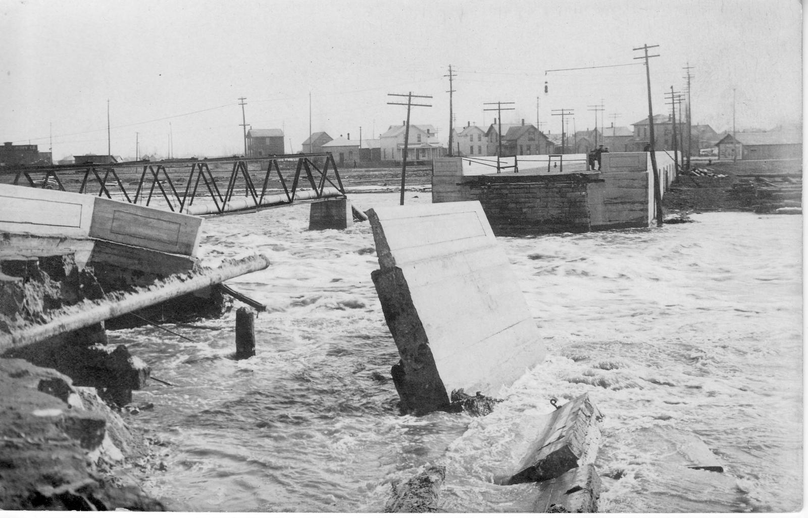 261 Washout of Ninth Street Bridge, April 1923