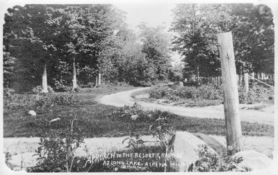 427 Approach to the Resort grounds at Long Lake