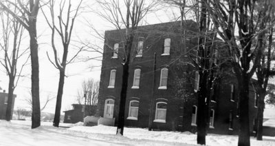 Rene M. Caisse Cancer Clinic, Bracebridge, Ontario