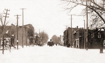 Young Street Looking North, Brighton, ca. 1910