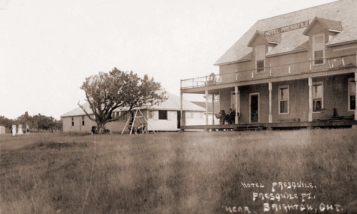 Hotel Presqu'ile, Presqu'ile Pt. near Brighton, Ont., ca. 1912