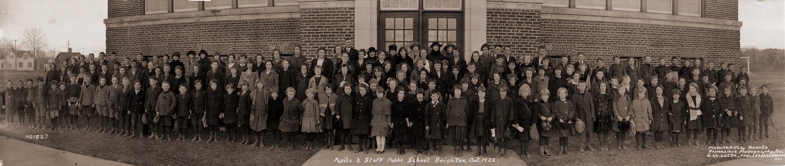 Brighton Public School Pupils and Staff 1922
