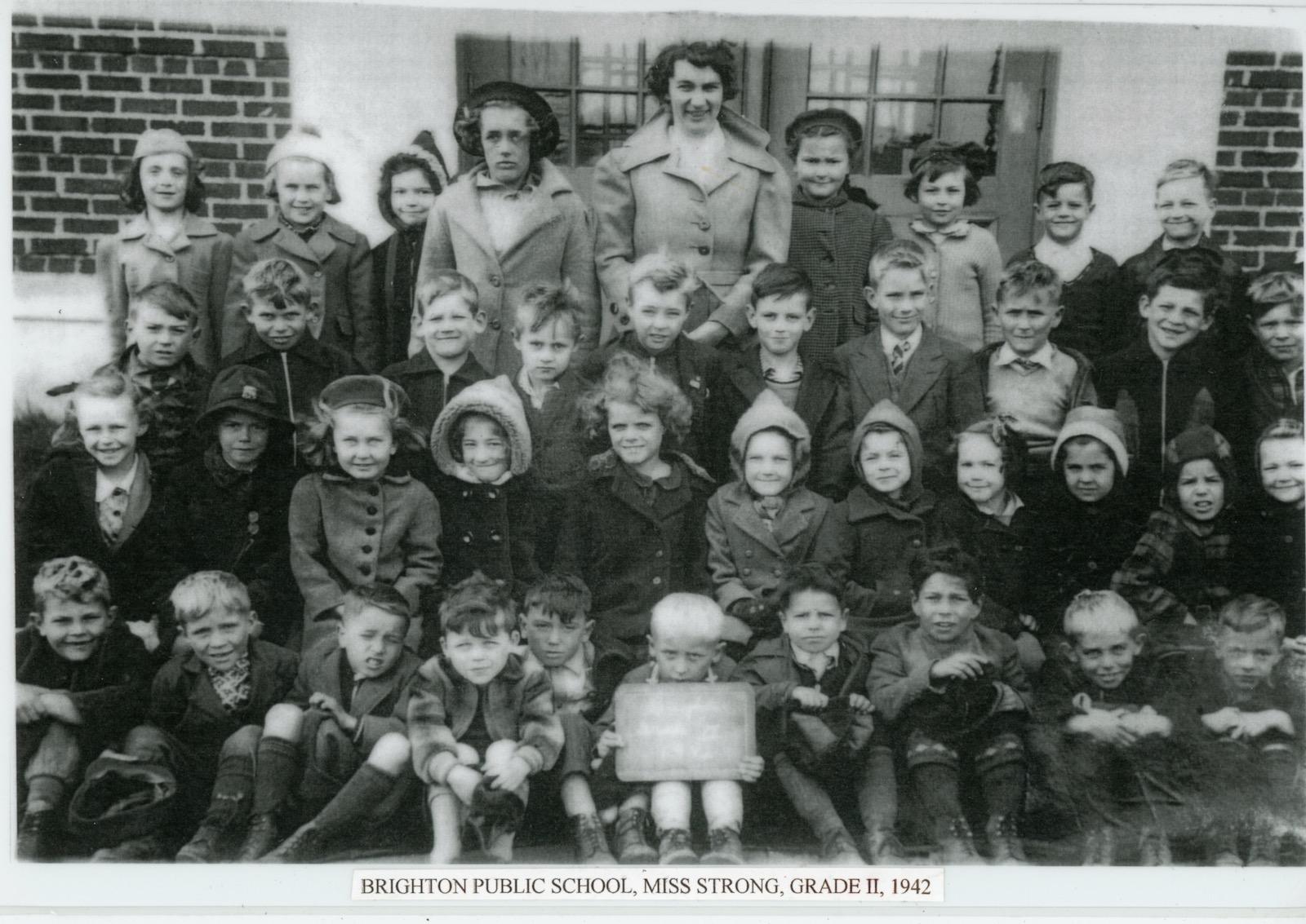 Brighton Public School 1942, Miss Strong's grade II class.