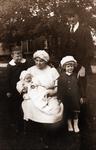 Maurice & Myrtle Cheer with their children