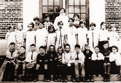 Brighton Public School students in 1925