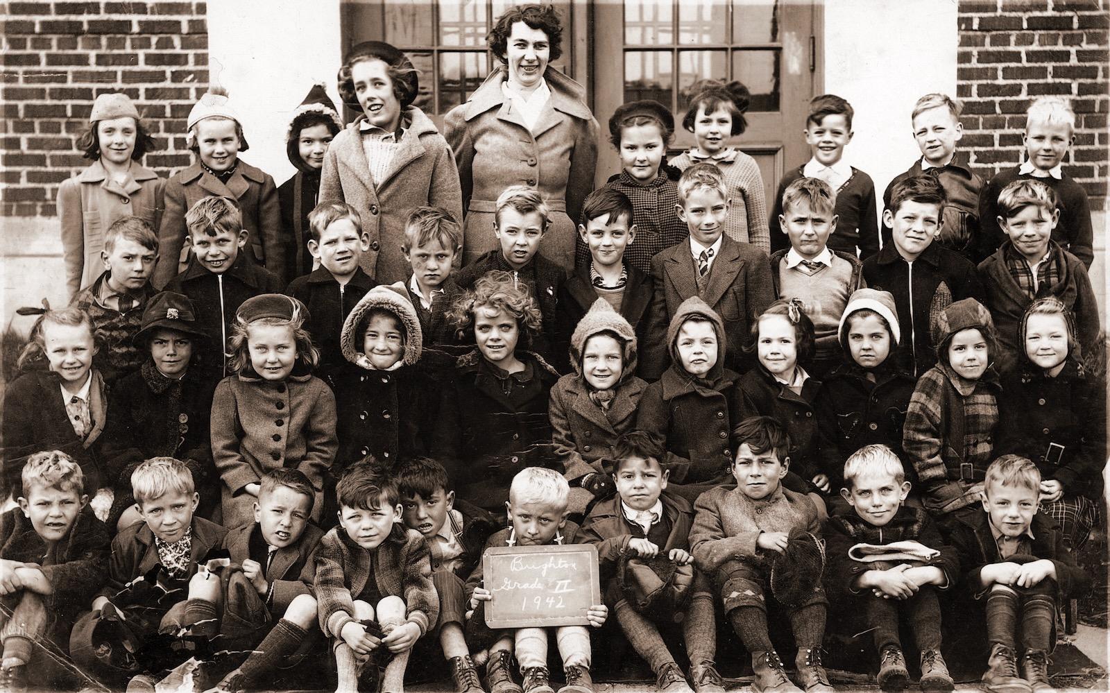 "Brighton Grade 2 - 1942"
