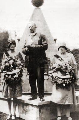 Unveiling of the War Memorial and Dedication of Memorial Park, Brighton, Ontario 18 September 1927