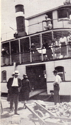 The Armour being Loaded, circa 1915