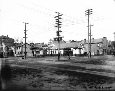 Simons and Wallace Garage, 22 Dalhousie Street; Moyer's Printing Co., 26 King Street