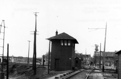 T H & B - CNR Crossing, 1946