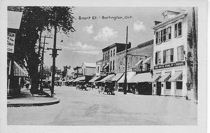 Brant St. -- Burlington, Ont. -- view of Royal Bank with 3 large awnings