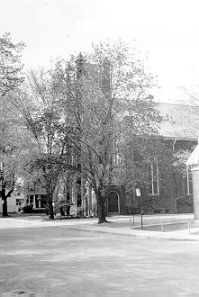 Elizabeth Street -- Trinity United Church