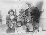 Emery Family -- Edith Bell and W.A. Emery with Jean, Dora Newman, Bill Emery and Dorothy