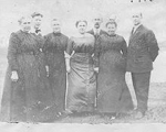 Filman Family -- Mrs. John Smale, Mrs. Oscar Robinson, Mrs. Joseph Burrows, Miss Mary Smale, Audrey Smale, Mrs. J. Filman, Mr. Will Smale, 1914
