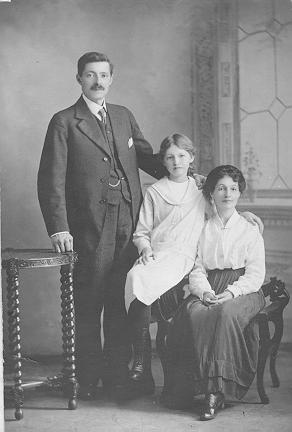 Vyse Family -- Mr. & Mrs. James Vyse, with daughter Edna