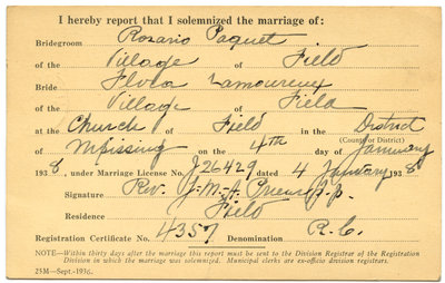 Certificat de mariage de / Marriage certificate of Rosario Paquet & Flora Lamoureux