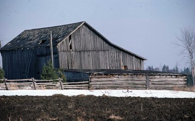 Barn, 6th Concession, Mariposa