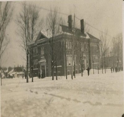 Central School, Kent Street West, Lindsay ON, 1915