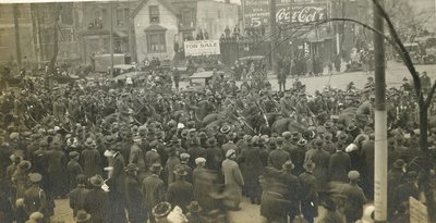 Calvary in Victory Loan Parade