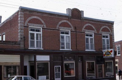 Plate 90, King Street, Woodville