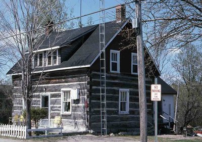 Log cabin, Grandy Rd, Coboconk