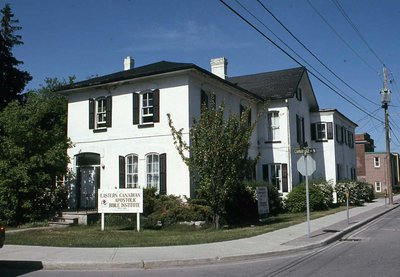 Cambridge Street North, Lindsay